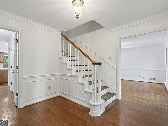 5th image of 6757 Riverside Dr NW