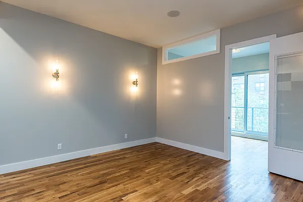 Rented by Nooklyn NYC LLC | media 17