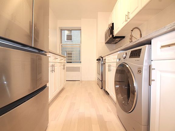 5th image of 1745 E 18th St APT 1A