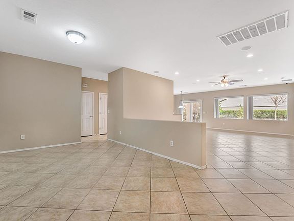 3rd image of 2560 Crater Rock St