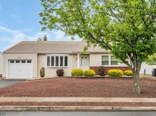 4 Norway Rd, Toms River, NJ 08757
