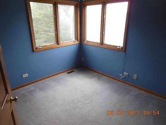 5th image of 517 Doral Ln