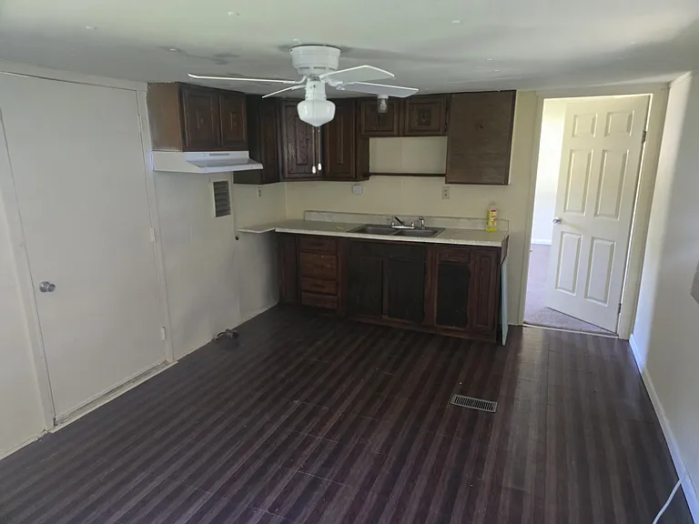 8 Cedar Grove Village St — Photo 16