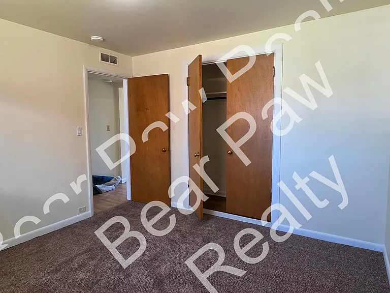 1535 Hot Springs Ave — Photo 4