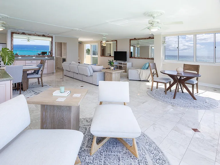 3065 Kalakaua Ave #Penthouse 1 — Photo 26