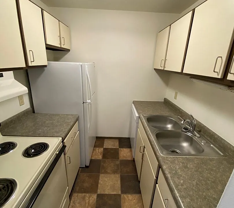301-327 Michigan Avenue Fifth #2516-2540-100