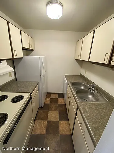301-327 Michigan Avenue Fifth #2516-2540-100 Photo 1