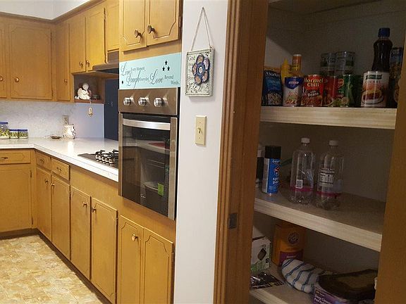 5th image of 305 Amethyst Ln