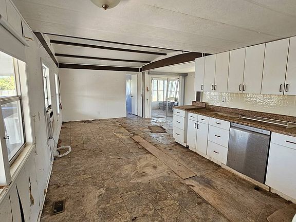 2nd image of 4000 24th St N Lot 1226