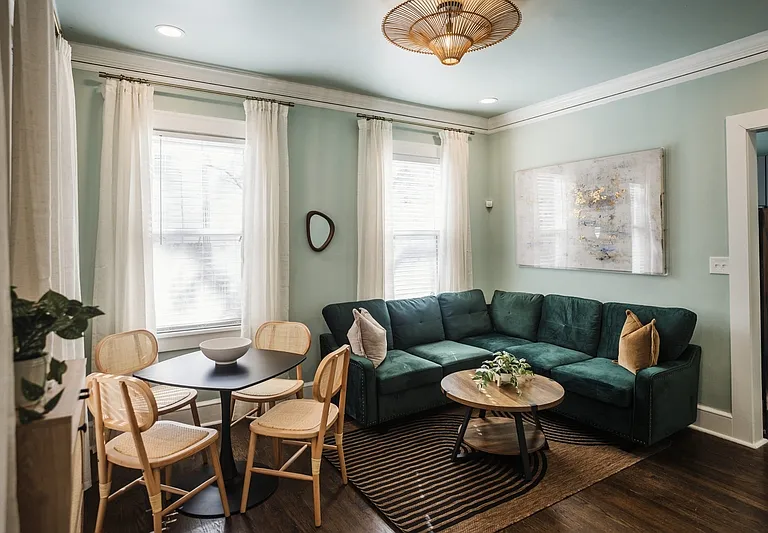 1351 Oxford Rd NE #2 — Photo 3