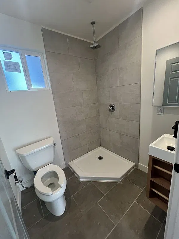 2 bed, 1.0 bath, 487 sqft, $2,500 — Photo 4