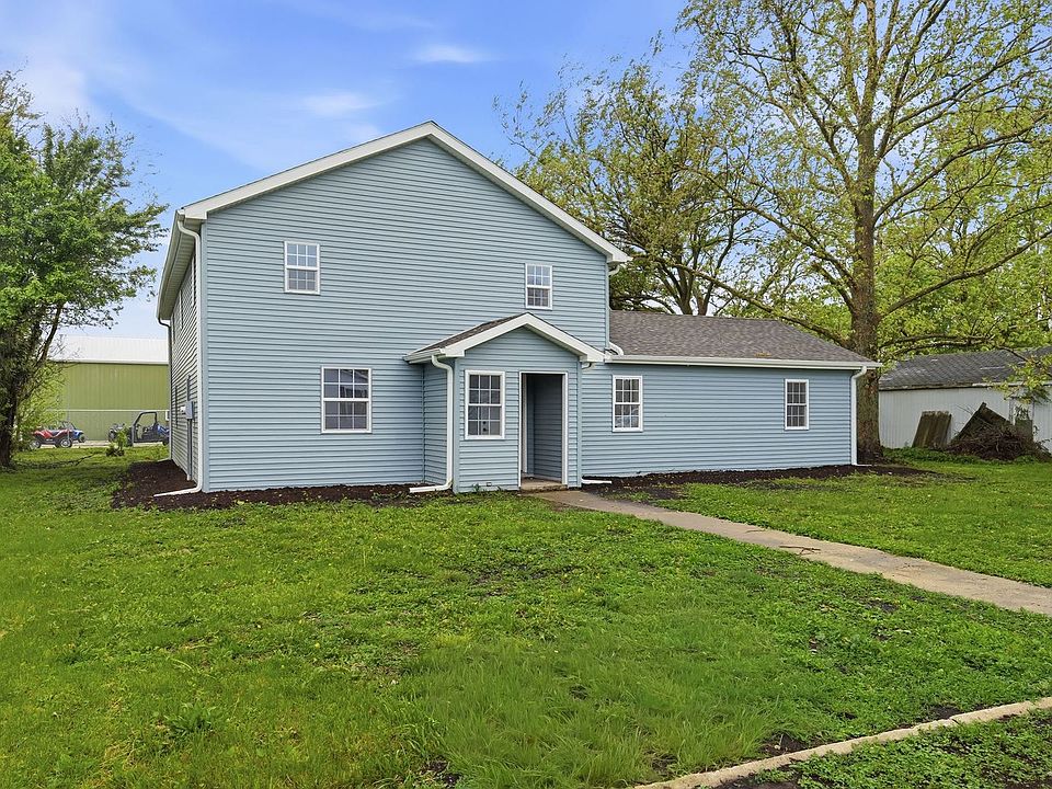 1st image of 305 Parkway Ct