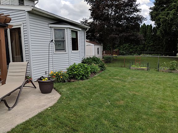 5th image of 147 Kingsbury Ct