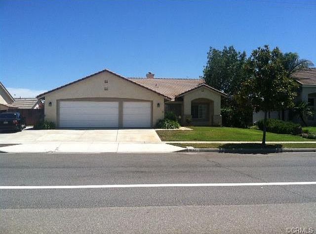 1st image of 3767 W Menlo Ave