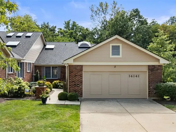 14141 Baywood Villages Dr, Chesterfield, MO 63017