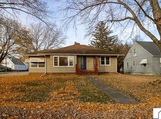 300 Pleasant St E, Amboy, MN 56010