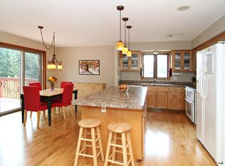 3860 Westbury Dr, Eagan, MN 55123