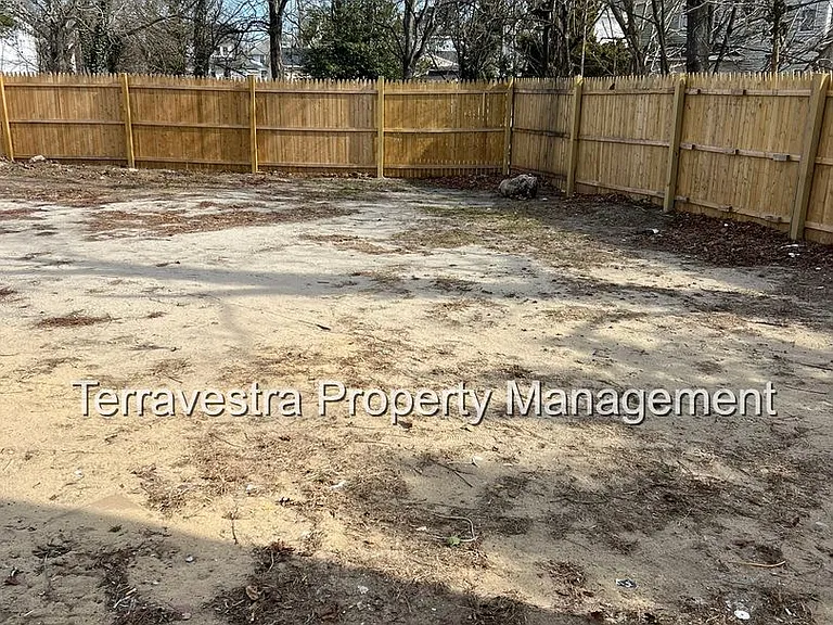 711 N 3rd Street — Photo 8