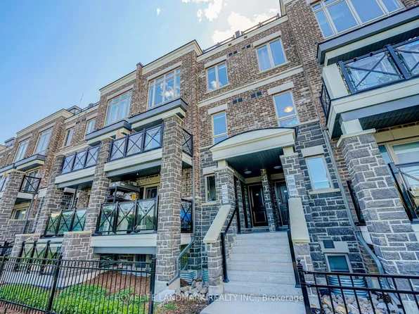 10 Westmeath Ln N #2213, Markham, ON L6B 1N5