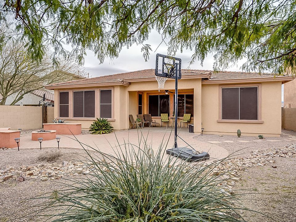 1st image of 806 W Camino Curvitas