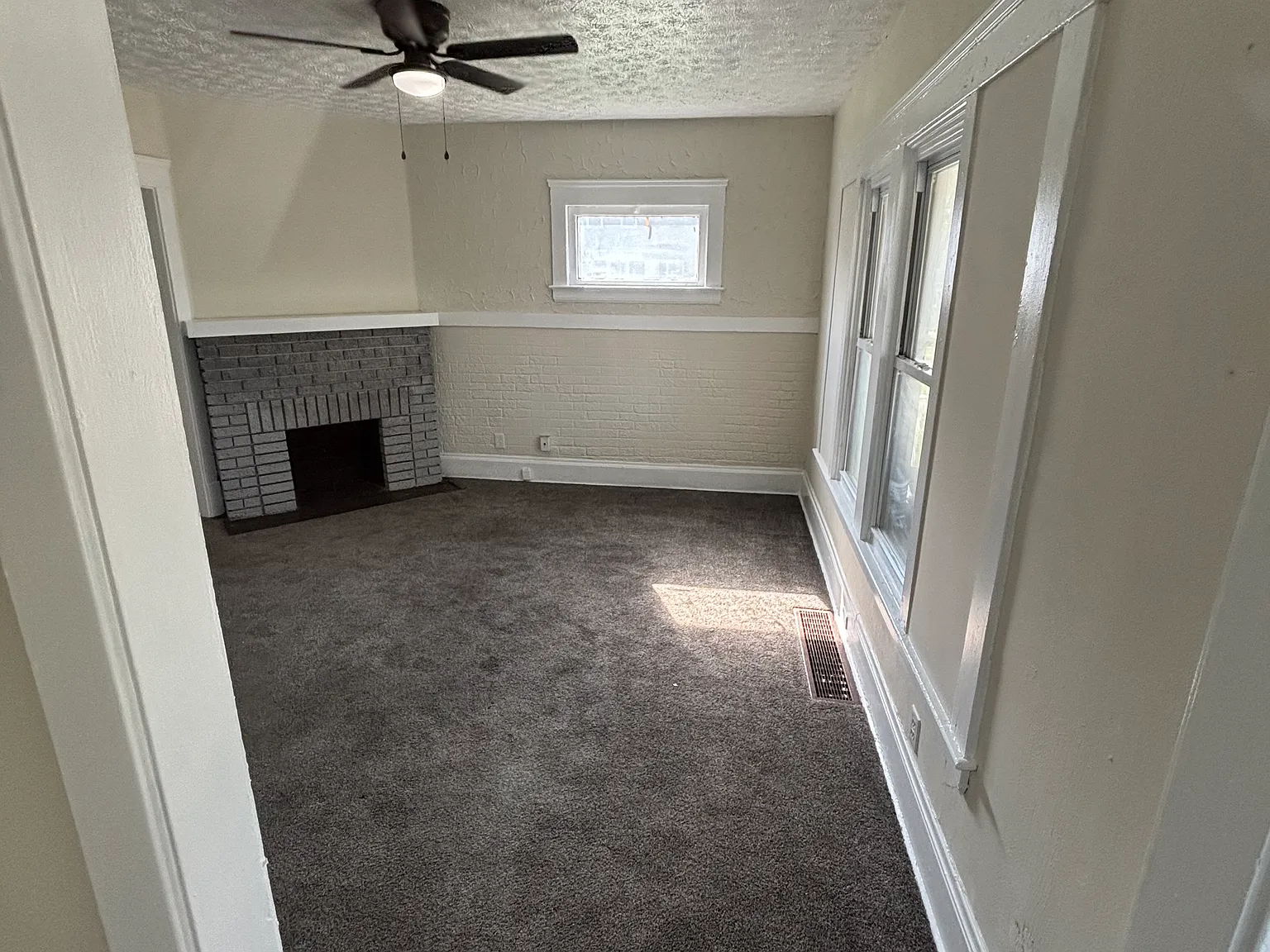 11626 Durant Ave — Photo 3
