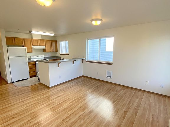 4th image of 1423 NW 61st St #4