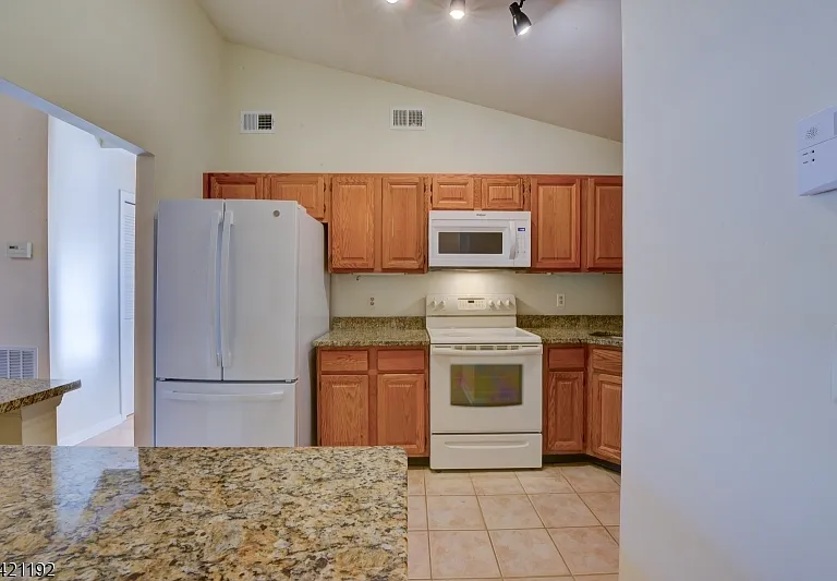 220 Alexandria Way — Photo 8