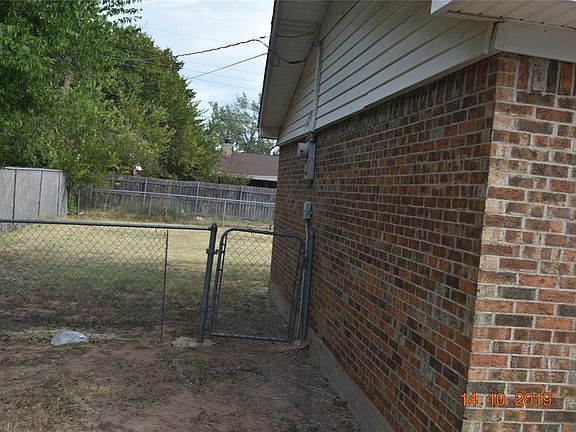 2nd image of 1703 SE 11th St