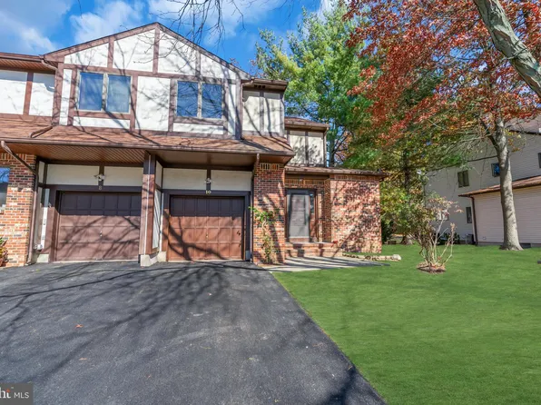 10 Leicester Ln, Ewing, NJ 08628