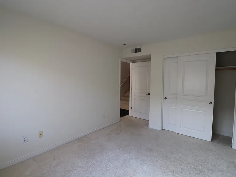 926 E Louisa Ter #A — Photo 1