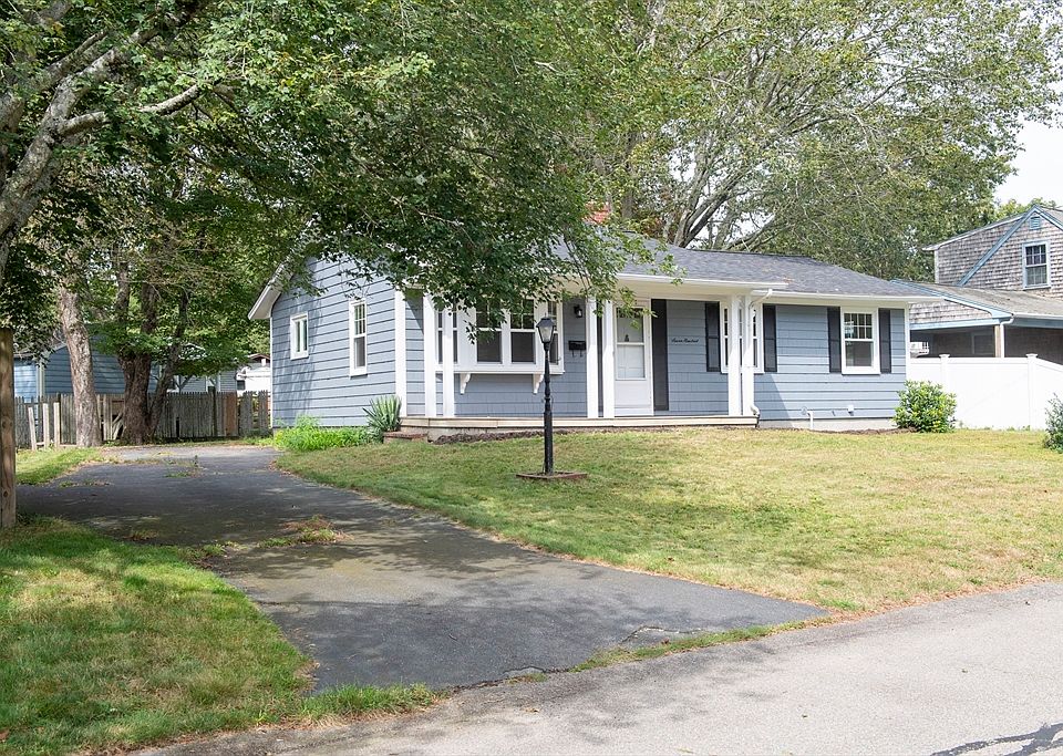 1st image of 700 Pine Hill Dr