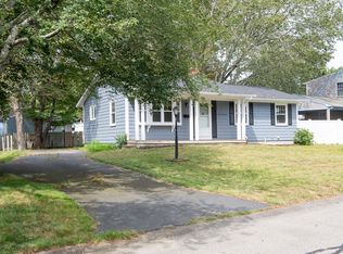 700 Pine Hill Dr, New Bedford, MA 02745
