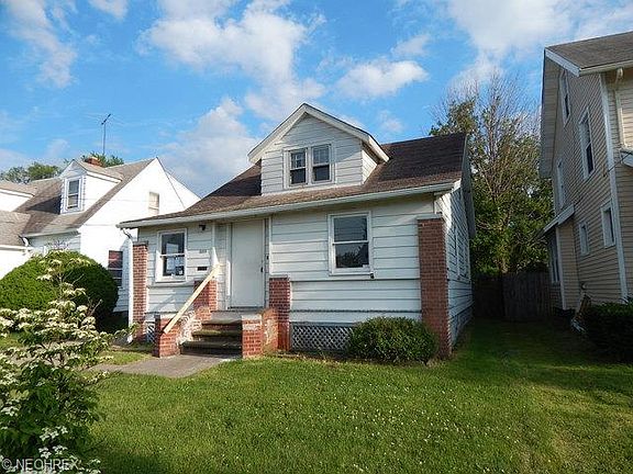 2nd image of 1039 W 20th St