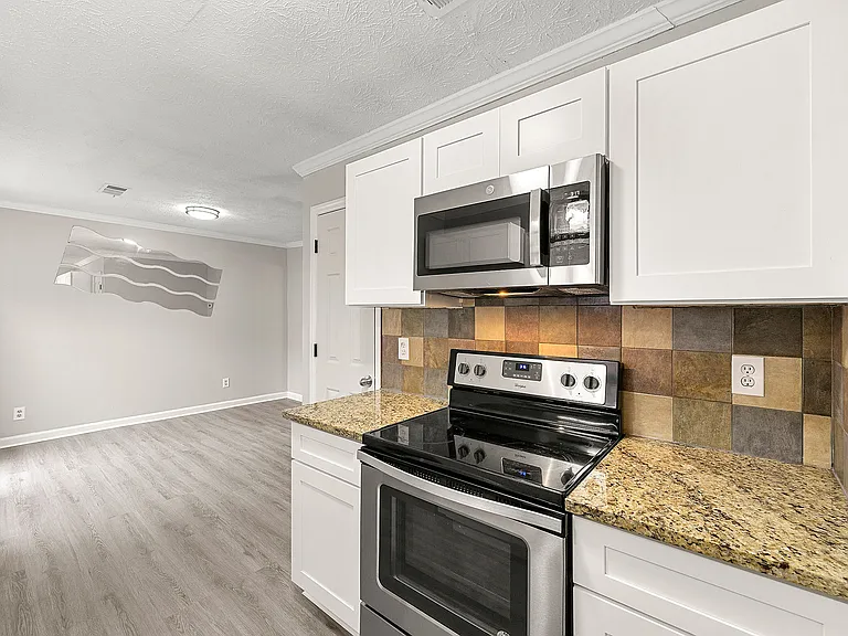 218 Mill Creek Pl — Photo 16