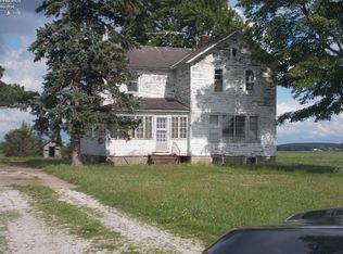 1543 N Rymers Rd, Port Clinton, OH 43452