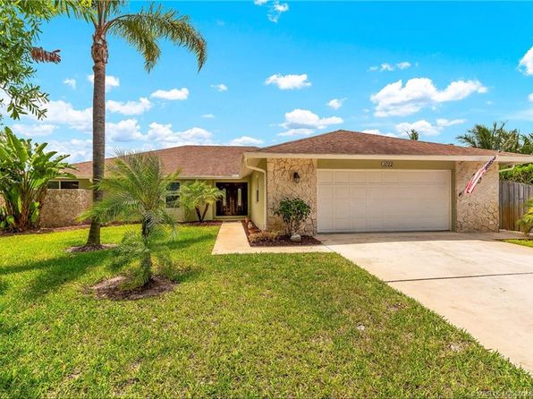 1022 SW Poplar Ct, Palm City, FL 34990