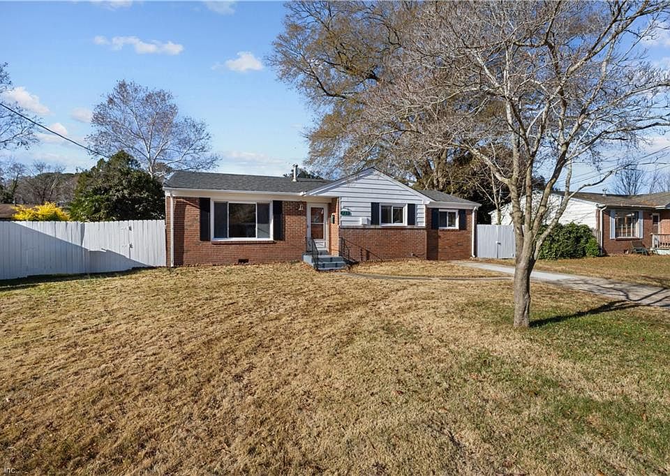 1st image of 529 Aragona Blvd