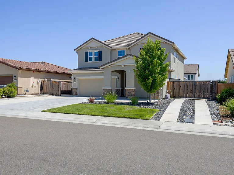 5303 Canter Ln — Photo 5