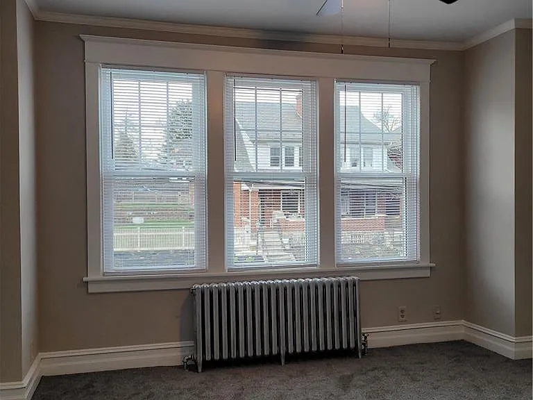 73 W Greenwich St — Photo 24
