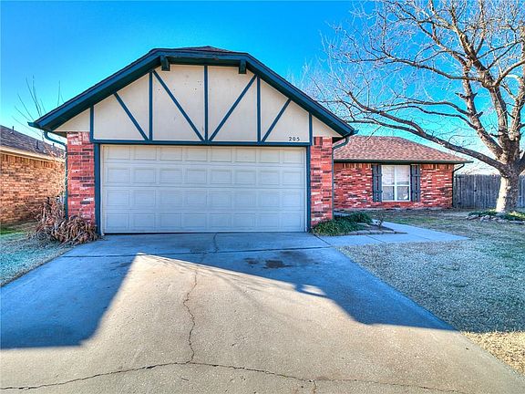 2nd image of 205 Conestoga Dr