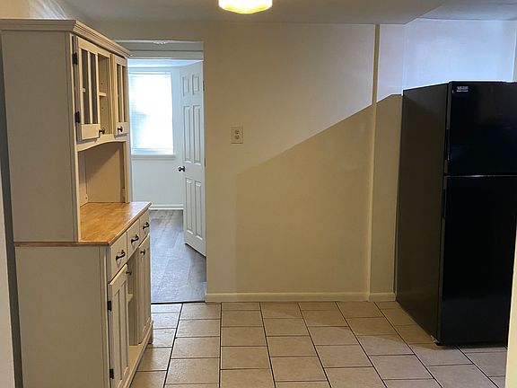 4th image of 732 Childs Ave #A