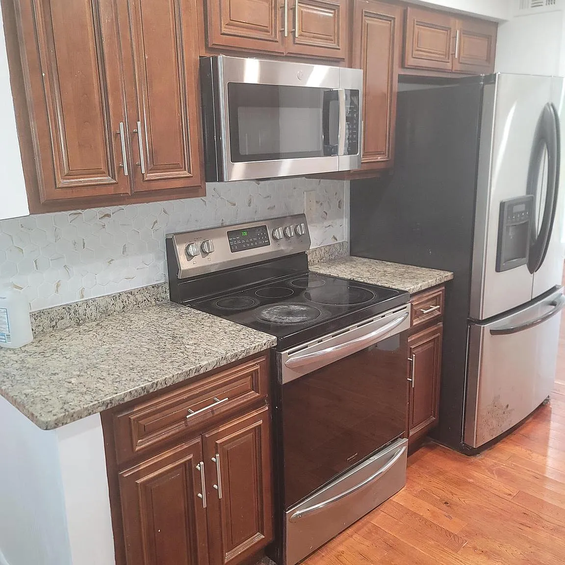 2 bed, 2.5 bath, 1400 sqft, $1,100 — Photo 4