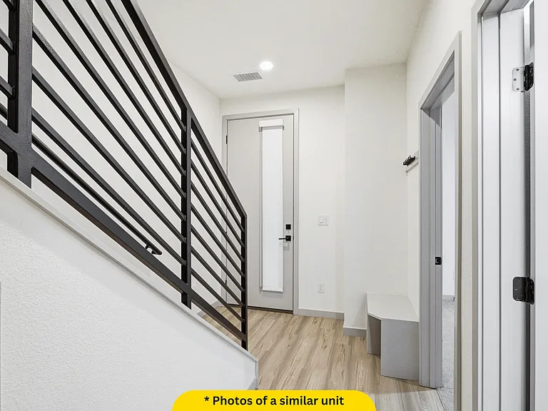 University Hills Townhomes — Photo 48