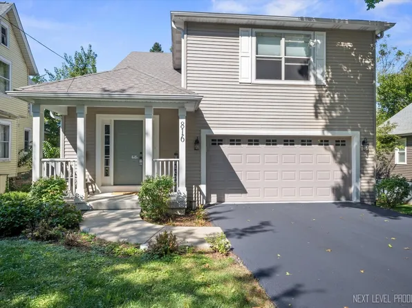 816 W State St, Saint Charles, IL 60174