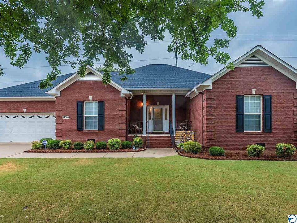 1st image of 14006 Camden Cir SE