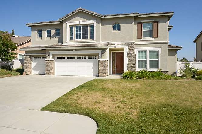 1st image of 28267 Plumblossom Ln