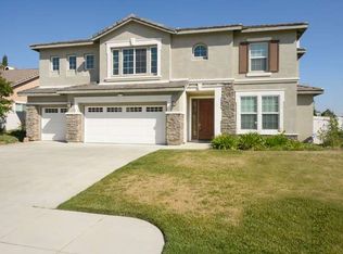 28267 Plumblossom Ln, Highland, CA 92346