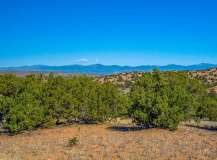 24 Vuelta Chamisa, Santa Fe, NM 87506