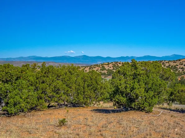 24 Vuelta Chamisa, Santa Fe, NM 87506