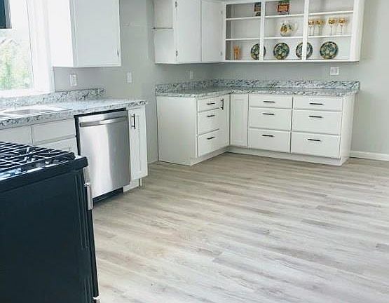 4th image of 120 Madison St #2049